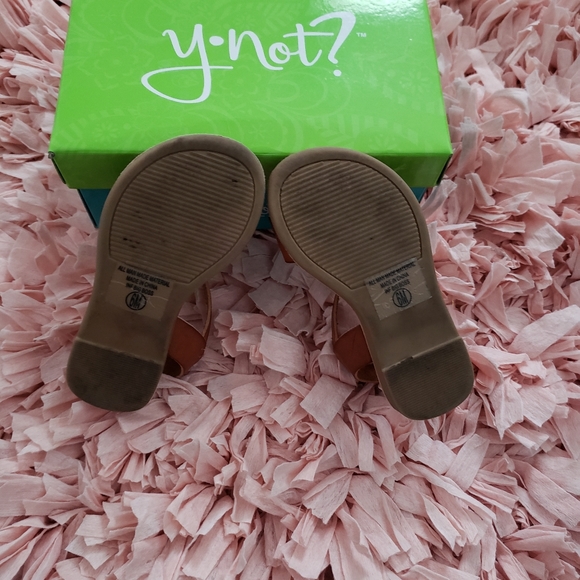 Sandals - Picture 3 of 4